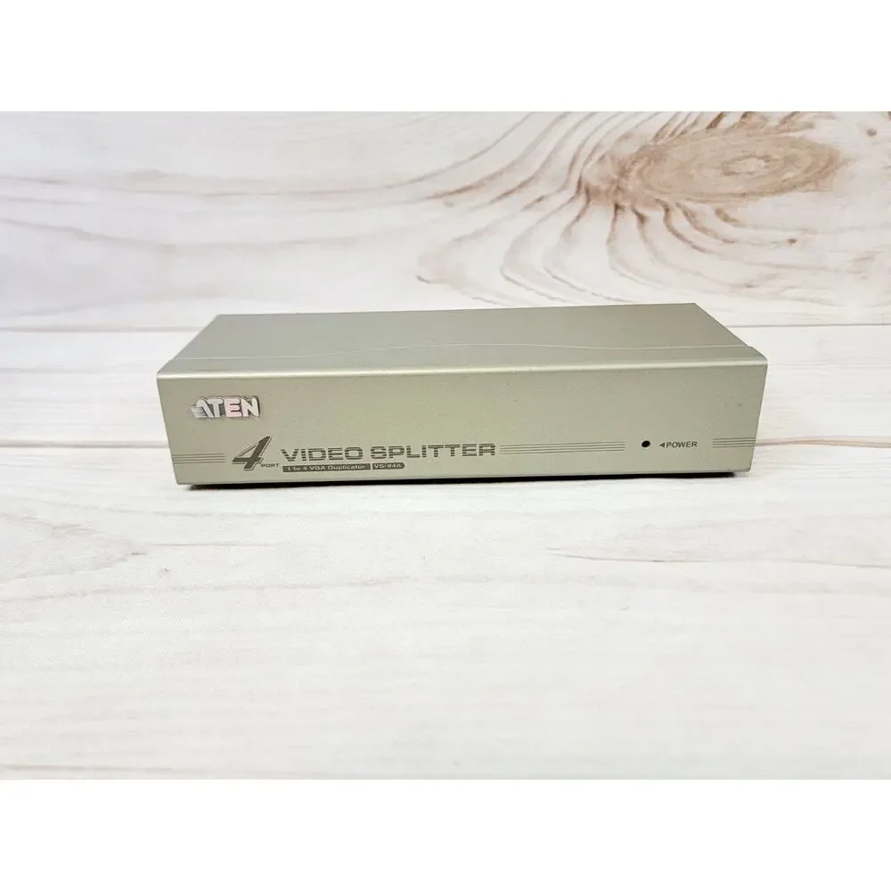 Aten 4 Port Video Splitter Model VS-94A 1 to 4 VGA Duplicator W/ AC Cord